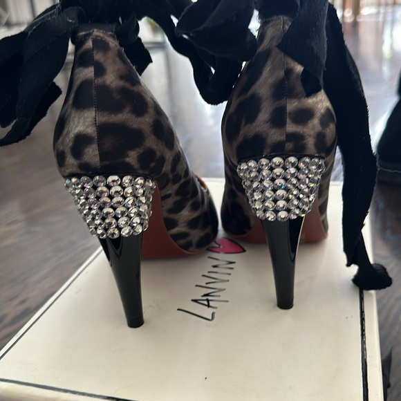 Brand new never worn collectible Lanvin x H&M leopard heels - Picture 4 of 9